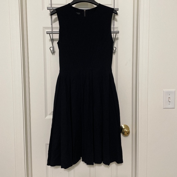 Les Copains Dresses & Skirts - Les Copains Black Virgin Wool Blend Pleated Fit & Flare Dress Size 38 IT‎